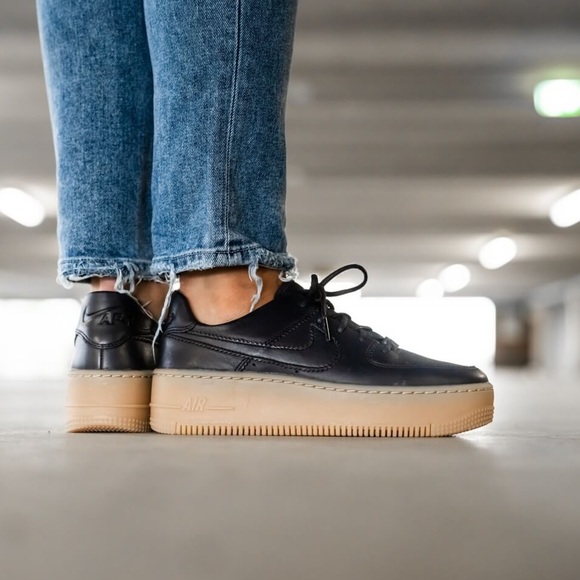 Nike Shoes - Nike Air Force 1 Sage Low LX NWT
